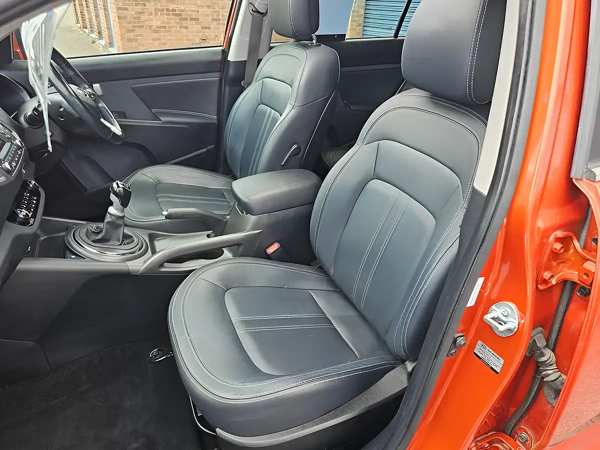 Used 2013 Kia Sportage KX-3 Orange - Interior and Exterior details 14