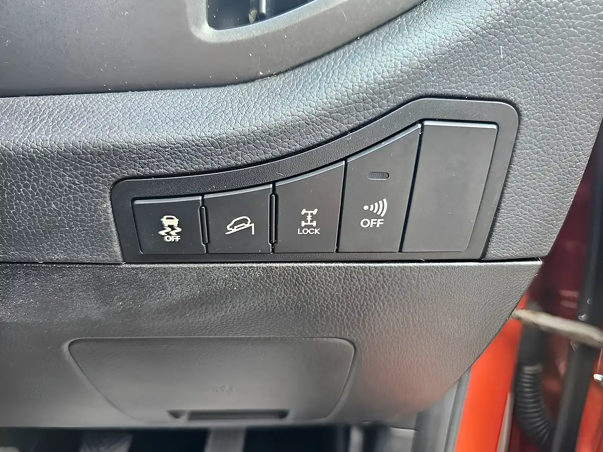Used 2013 Kia Sportage KX-3 Orange - Interior and Exterior details 16