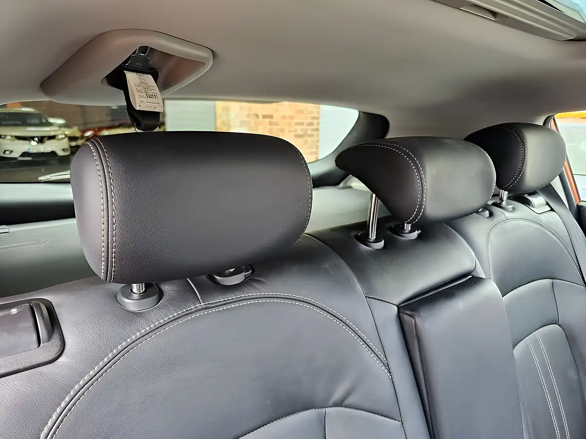 Used 2013 Kia Sportage KX-3 Orange - Interior and Exterior details 7