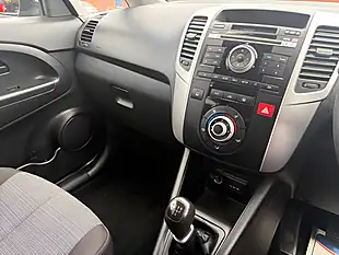 Used 2013 Kia Venga 1 Air Black - Interior and Exterior details 10