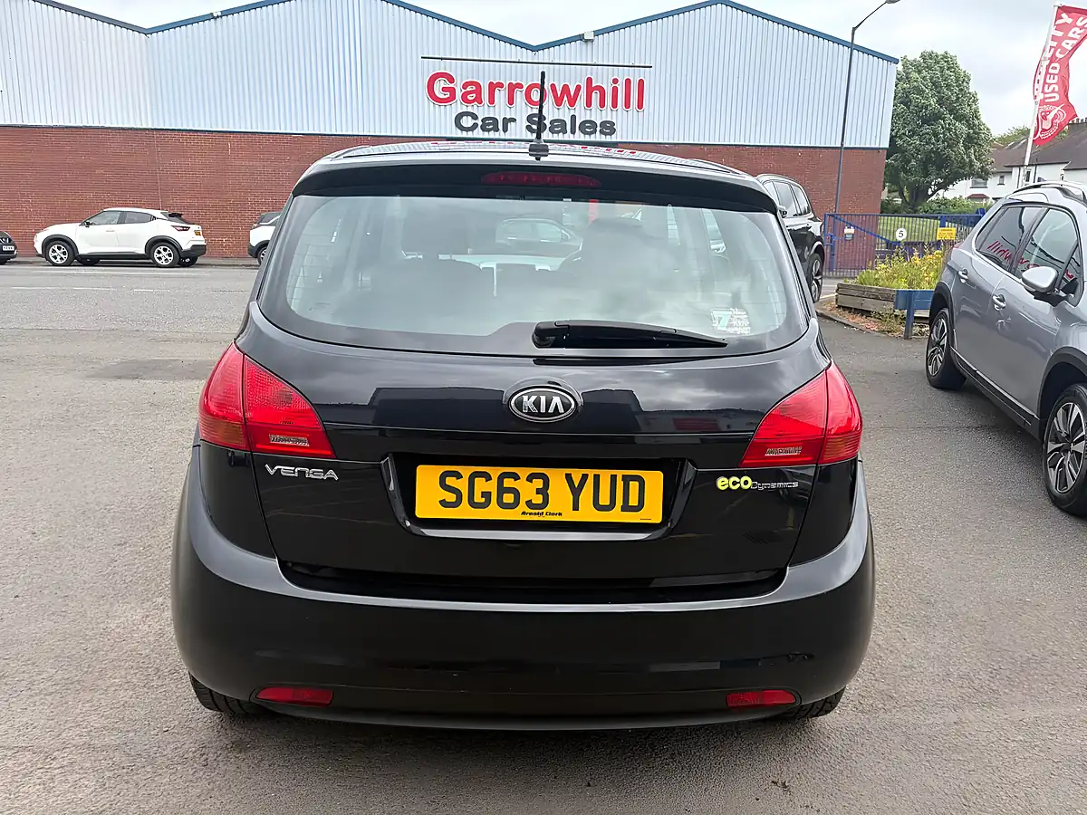 Used 2013 Kia Venga 1 Air Black - Interior and Exterior details 4