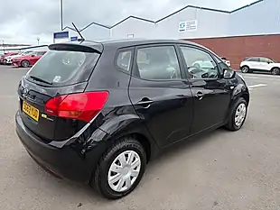 Used 2013 Kia Venga 1 Air Black - Interior and Exterior details 5