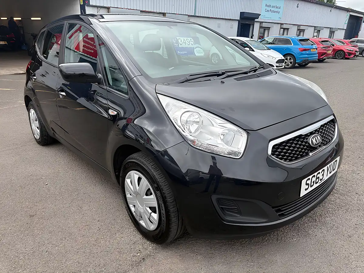 Used 2013 Kia Venga 1 Air Black - Interior and Exterior details 6