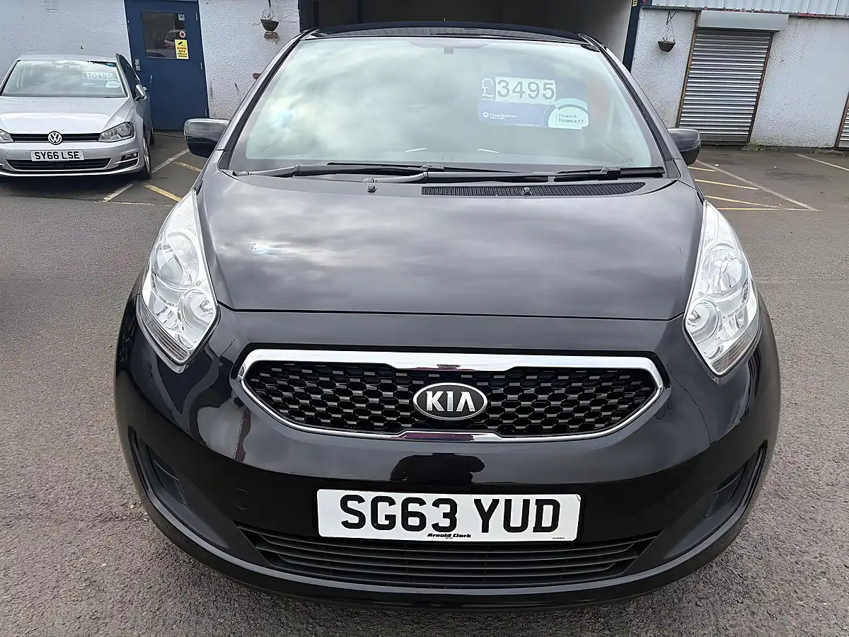 Used 2013 Kia Venga 1 Air Black - Interior and Exterior details 7