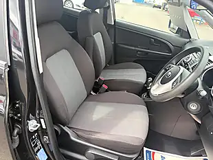 Used 2013 Kia Venga 1 Air Black - Interior and Exterior details 9
