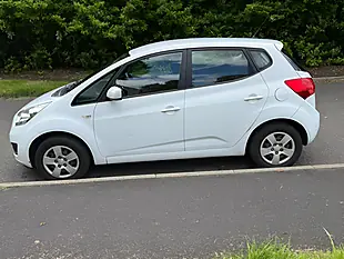 Used 2013 Kia Venga 1 White - Interior and Exterior details 5