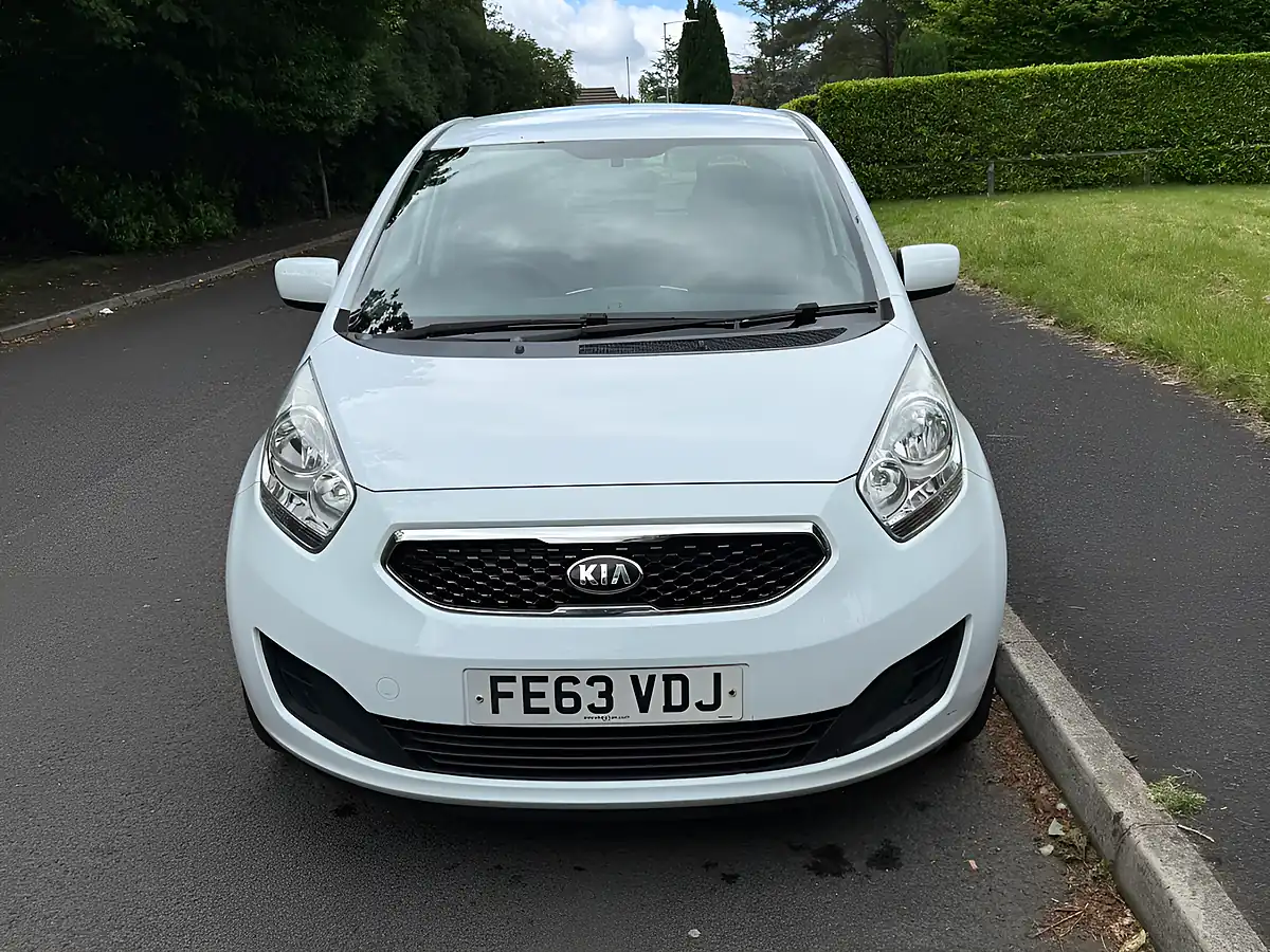 Used 2013 Kia Venga 1 White - Interior and Exterior details 6