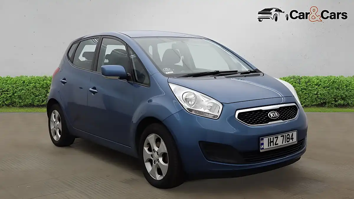 Used 2013 Kia Venga 2 Blue - Front View
