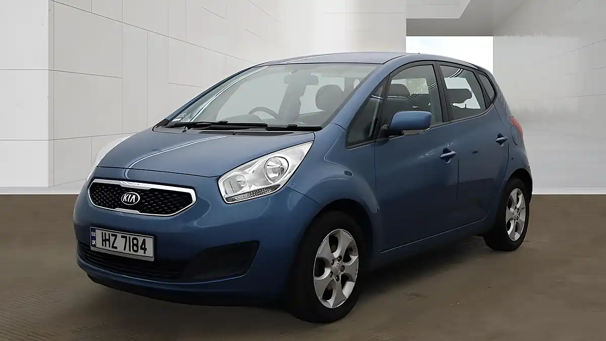Used 2013 Kia Venga 2 Blue - Interior and Exterior details 12