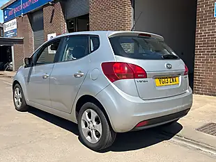 Used 2013 Kia Venga 2 Silver - Interior and Exterior details 5