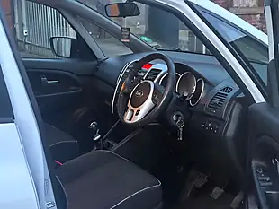 Used 2013 Kia Venga 2 White - Interior and Exterior details 12