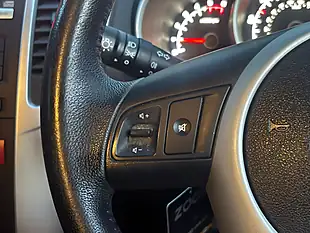 Used 2013 Kia Venga 2 White - Interior and Exterior details 17