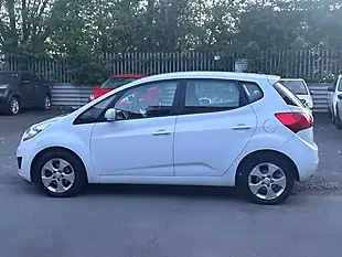 Used 2013 Kia Venga 2 White - Interior and Exterior details 8