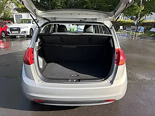 Used 2013 Kia Venga 3 Silver - Interior and Exterior details 15