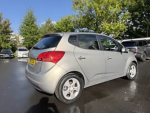 Used 2013 Kia Venga 3 Silver - Interior and Exterior details 4