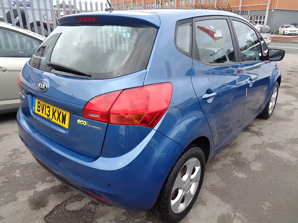 Used 2013 Kia Venga Ecodynamics 2 Blue - Interior and Exterior details 4
