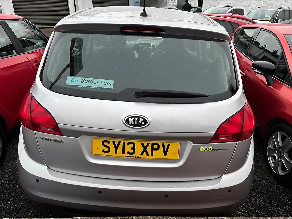 Used 2013 Kia Venga Ecodynamics Silver - Interior and Exterior details 2