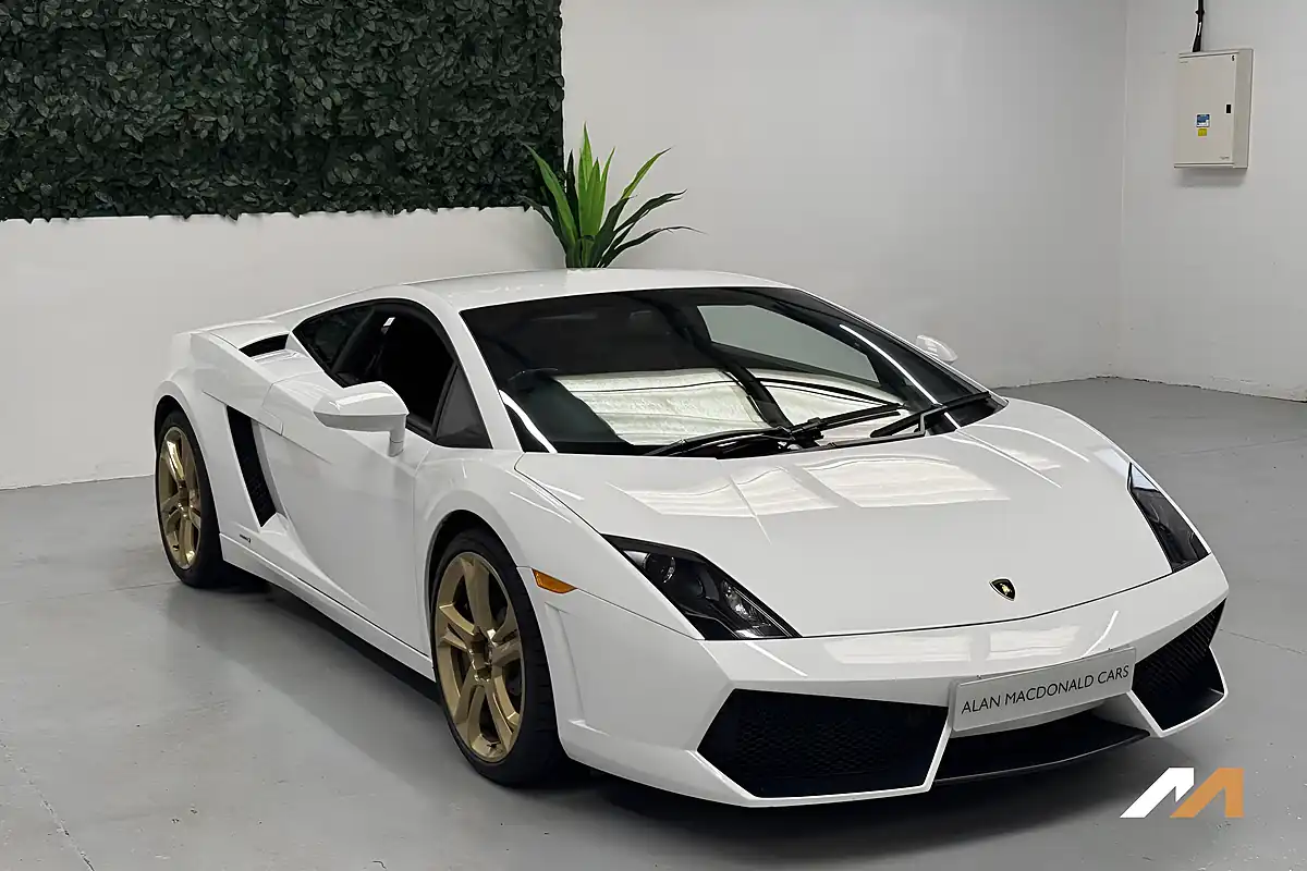 Used 2013 Lamborghini Gallardo Coupe White - Front View