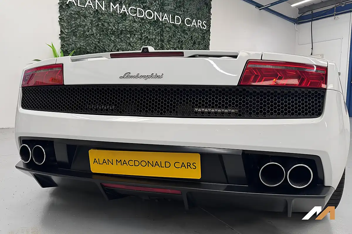 Used 2013 Lamborghini Gallardo Coupe White - Interior and Exterior details 16