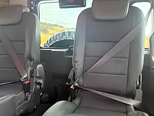 Used 2013 Land Rover Defender 110 Xs Station Wagon Loire Blue - Interior and Exterior details 14