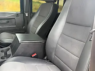 Used 2013 Land Rover Defender 110 Xs Station Wagon Loire Blue - Interior and Exterior details 7