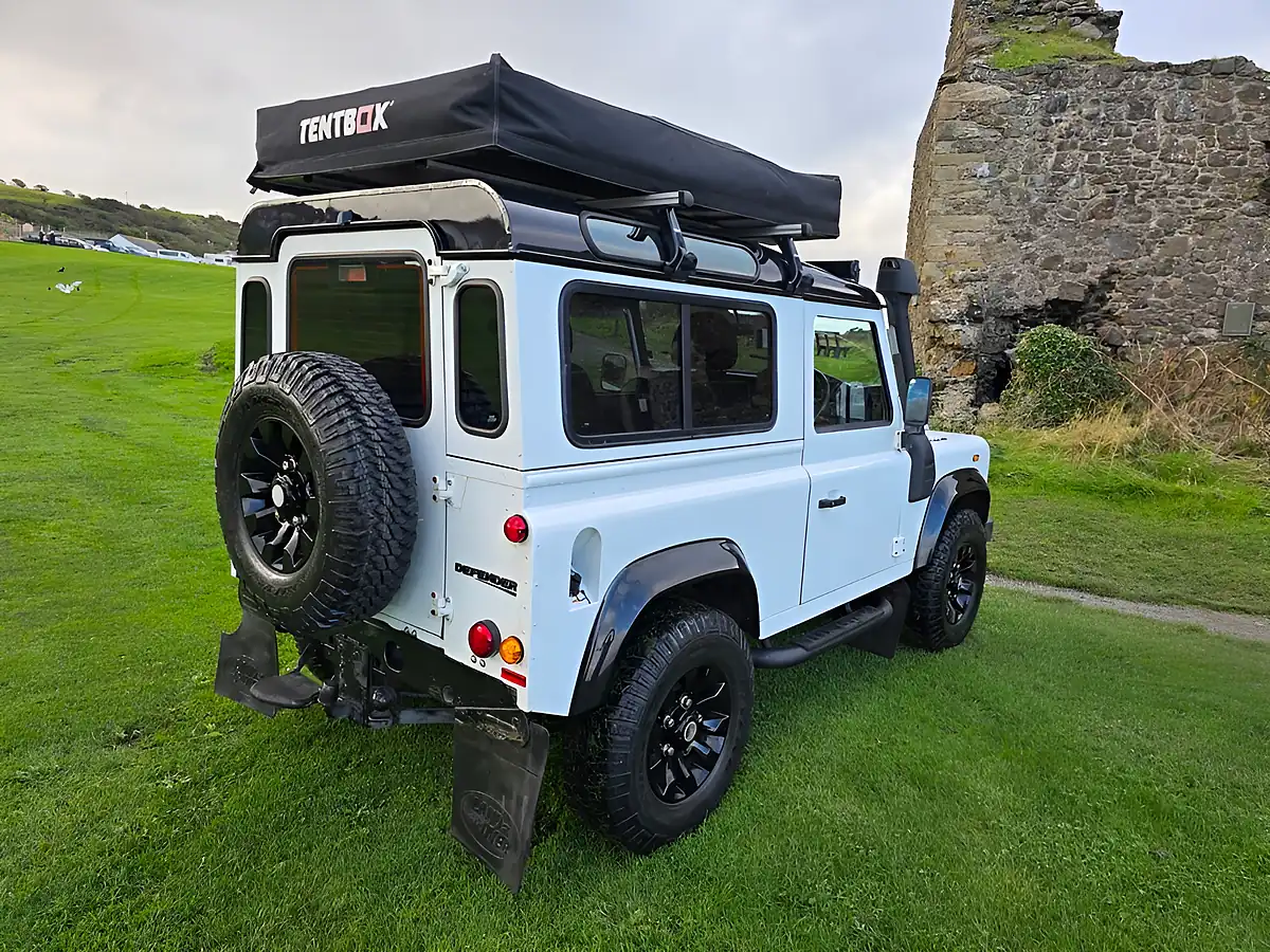 Used 2013 Land Rover Defender 90 Hard Top White - Interior and Exterior details 19