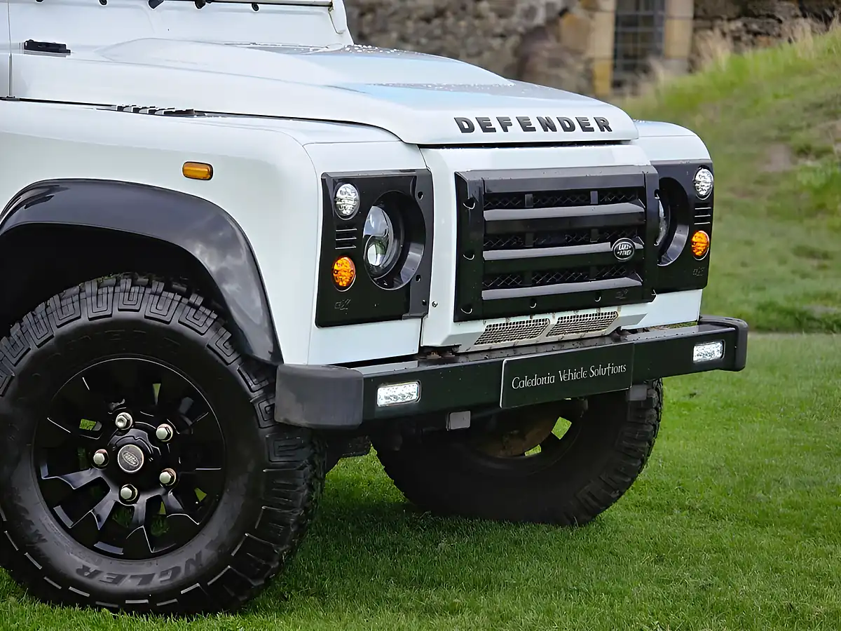 Used 2013 Land Rover Defender 90 Hard Top White - Interior and Exterior details 6