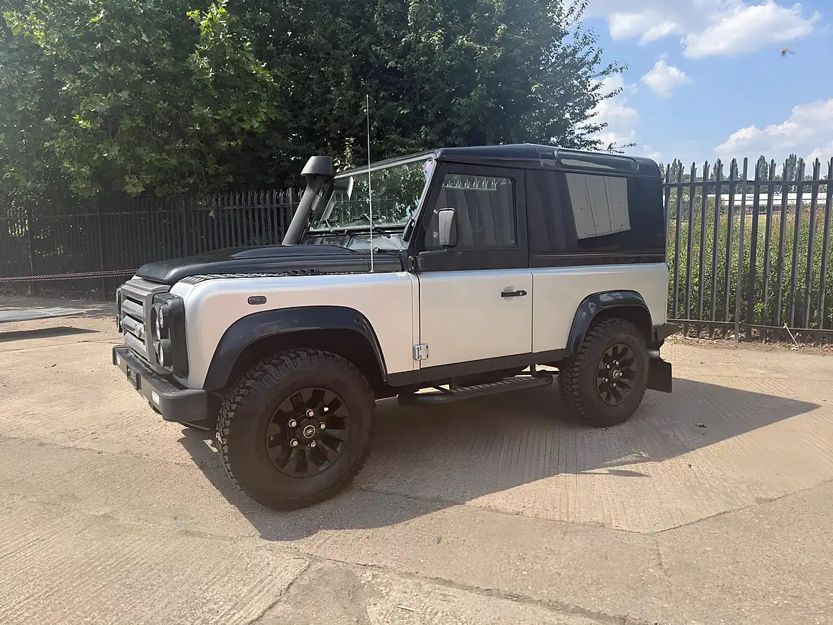 Used 2013 Land Rover Defender 90 Xs Hard Top Silver - Interior and Exterior details 2