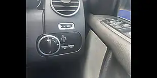 Used 2013 Land Rover Discovery 4 Grey - Interior and Exterior details 17