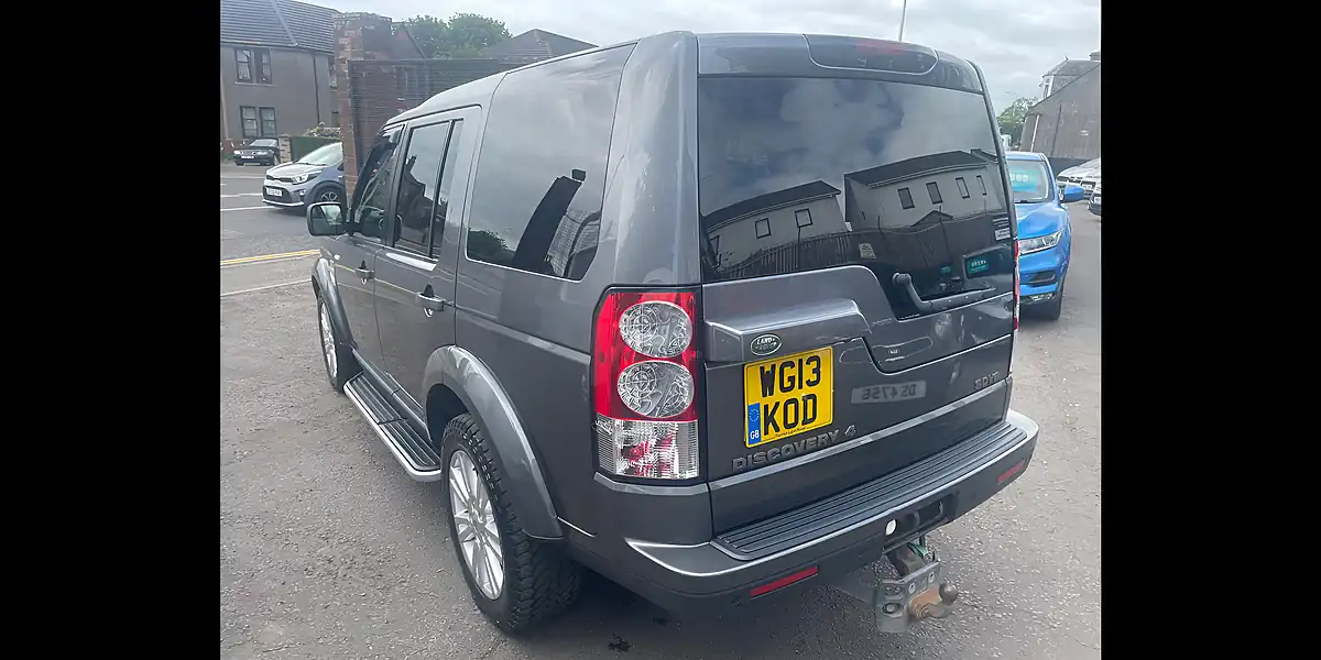Used 2013 Land Rover Discovery 4 Grey - Interior and Exterior details 6