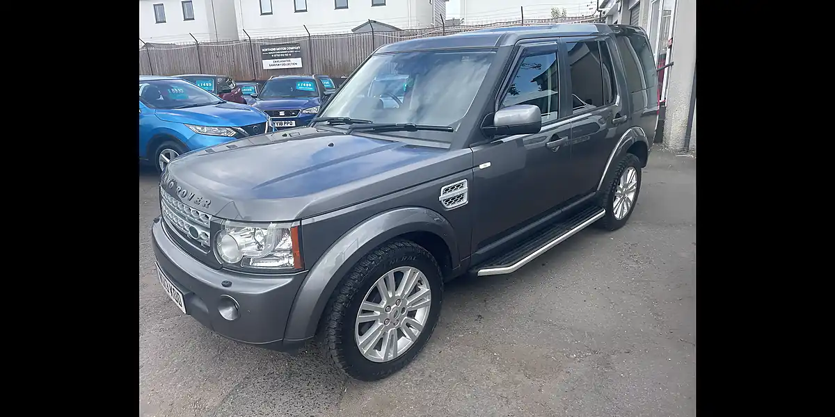 Used 2013 Land Rover Discovery 4 Grey - Interior and Exterior details 7