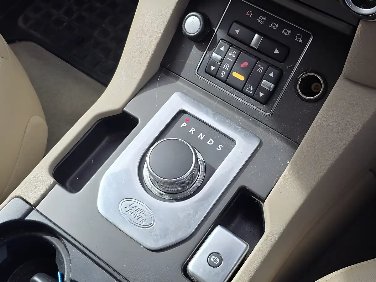 Used 2013 Land Rover Discovery 4 Gs Blue - Interior and Exterior details 12