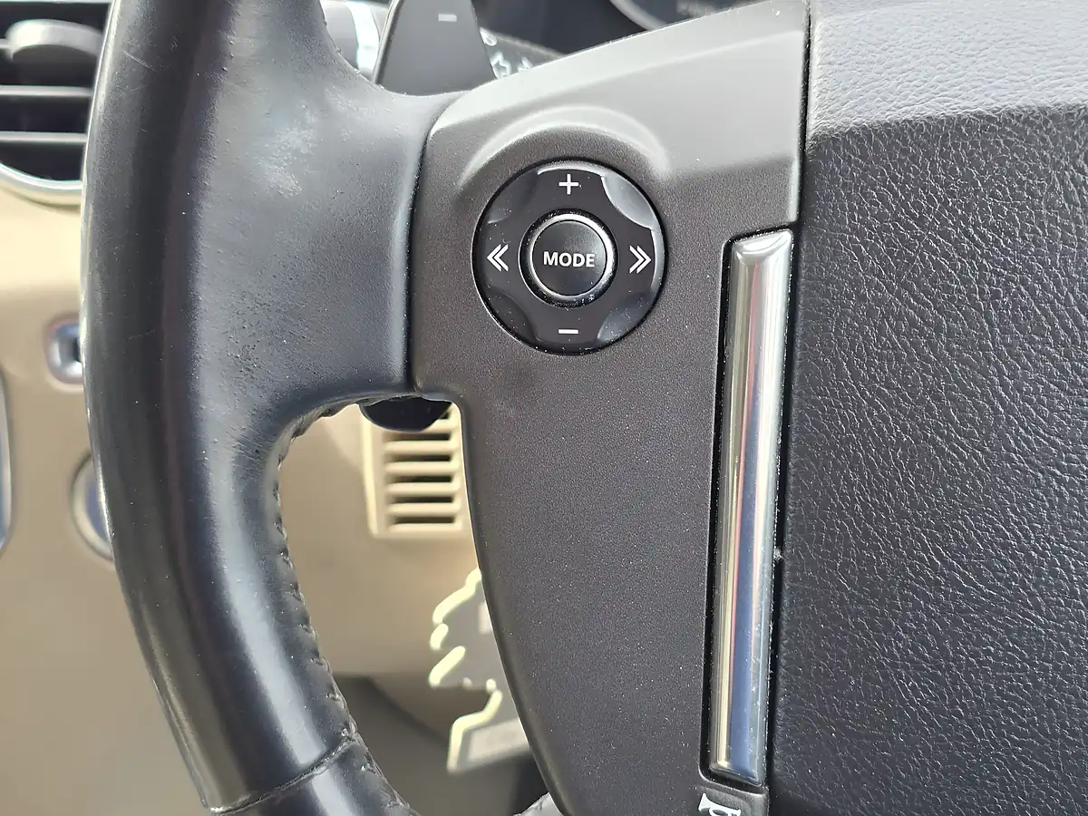 Used 2013 Land Rover Discovery 4 Gs Blue - Interior and Exterior details 13