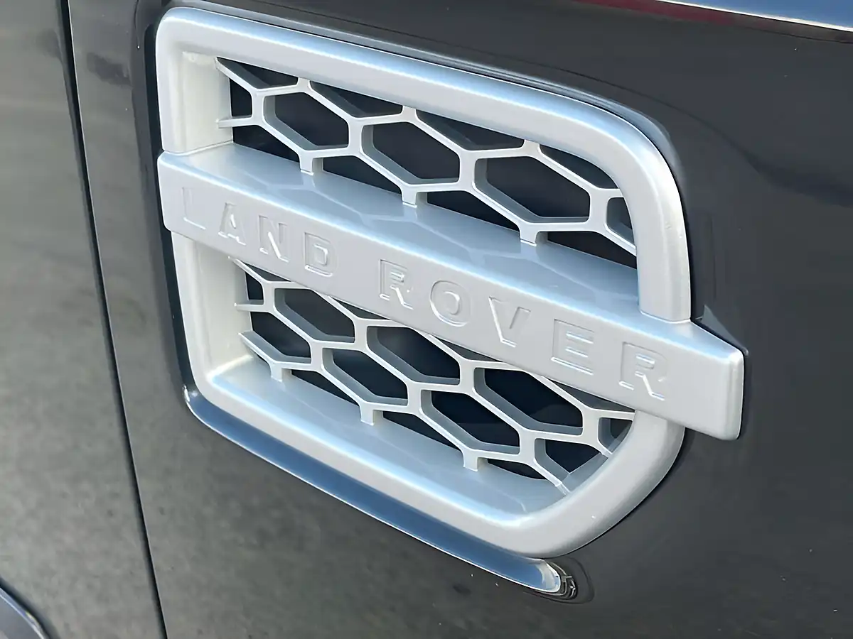 Used 2013 Land Rover Discovery Gs Black - Interior and Exterior details 10