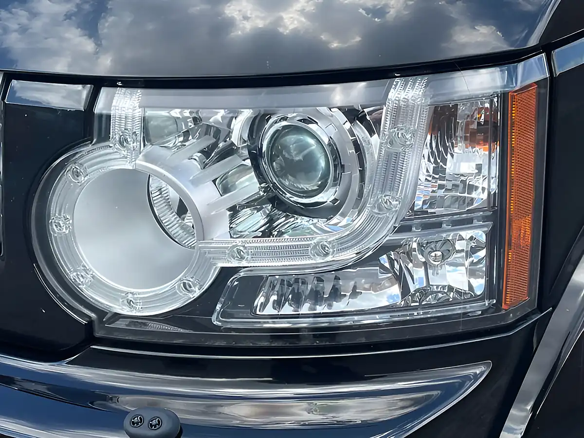 Used 2013 Land Rover Discovery Gs Black - Interior and Exterior details 11