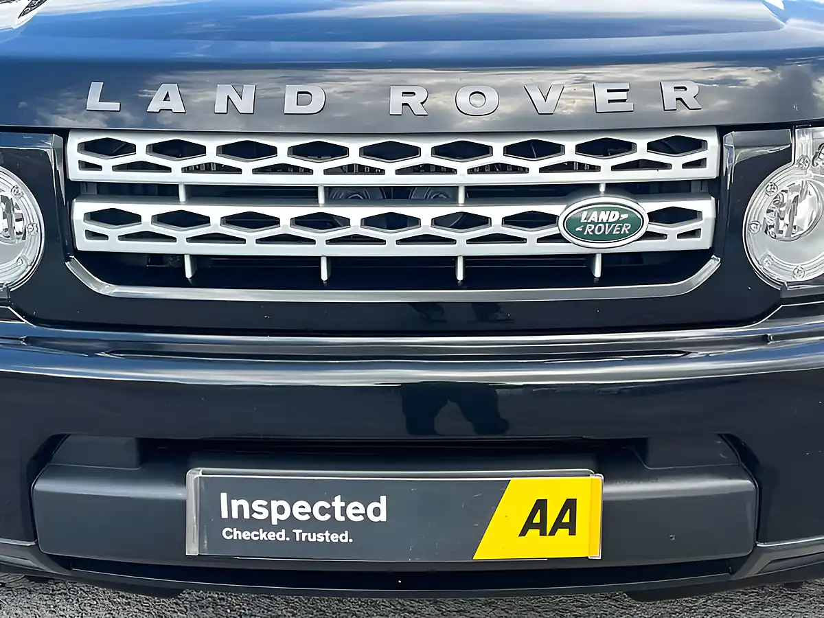 Used 2013 Land Rover Discovery Gs Black - Interior and Exterior details 12