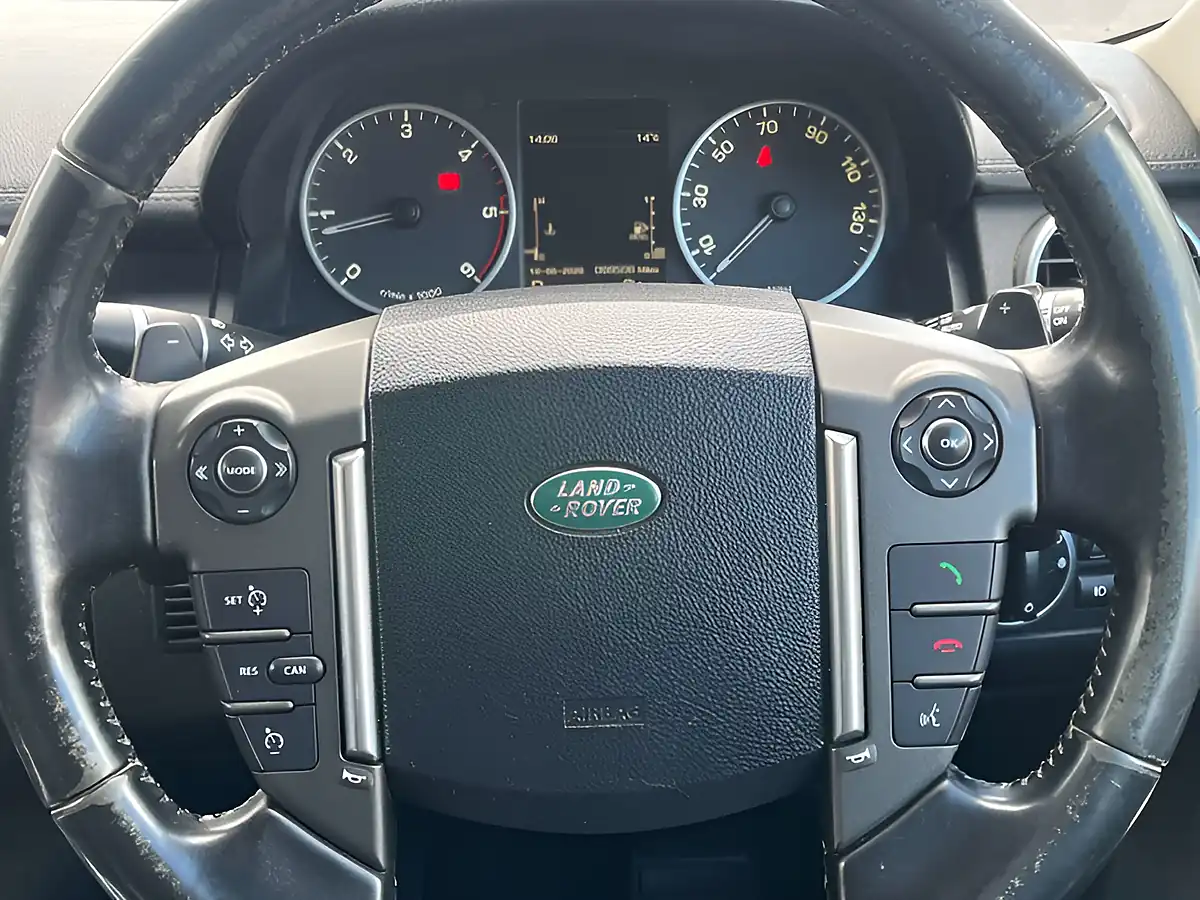 Used 2013 Land Rover Discovery Gs Black - Interior and Exterior details 16
