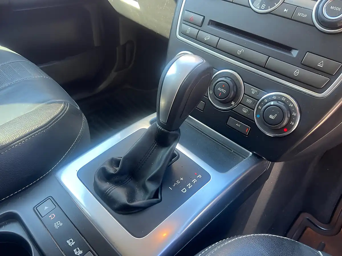 Used 2013 Land Rover Freelander 2 Dynamic White - Interior and Exterior details 15