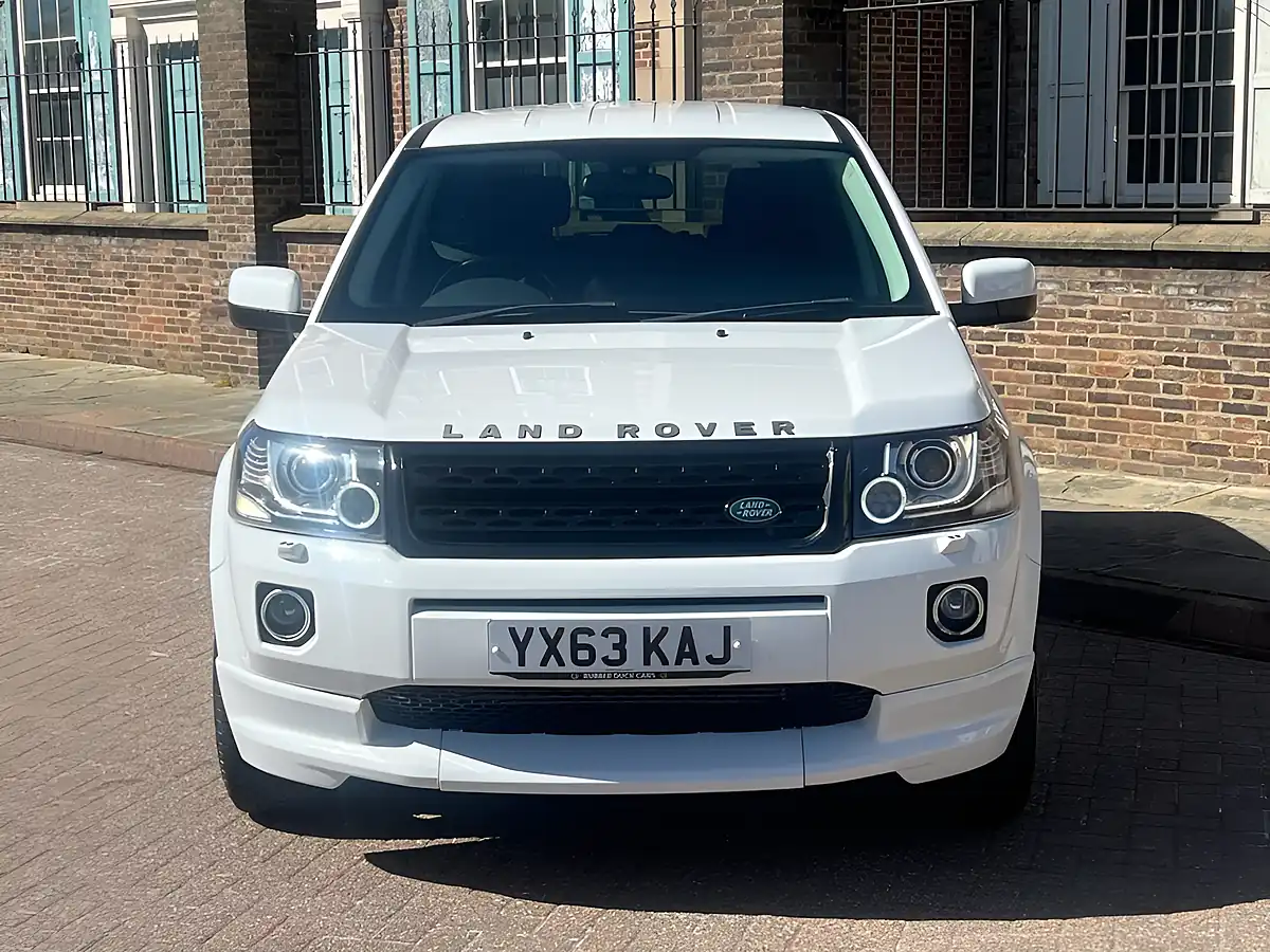 Used 2013 Land Rover Freelander 2 Dynamic White - Interior and Exterior details 2