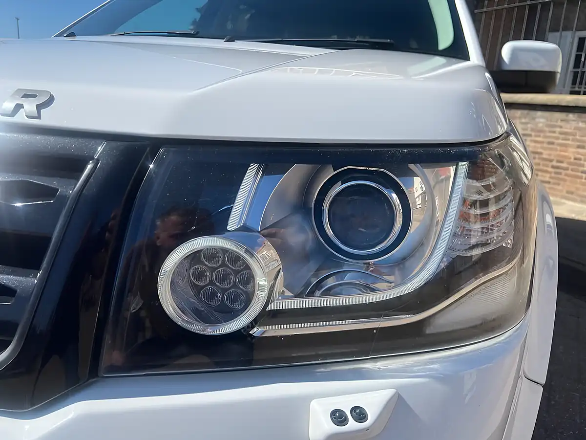 Used 2013 Land Rover Freelander 2 Dynamic White - Interior and Exterior details 4