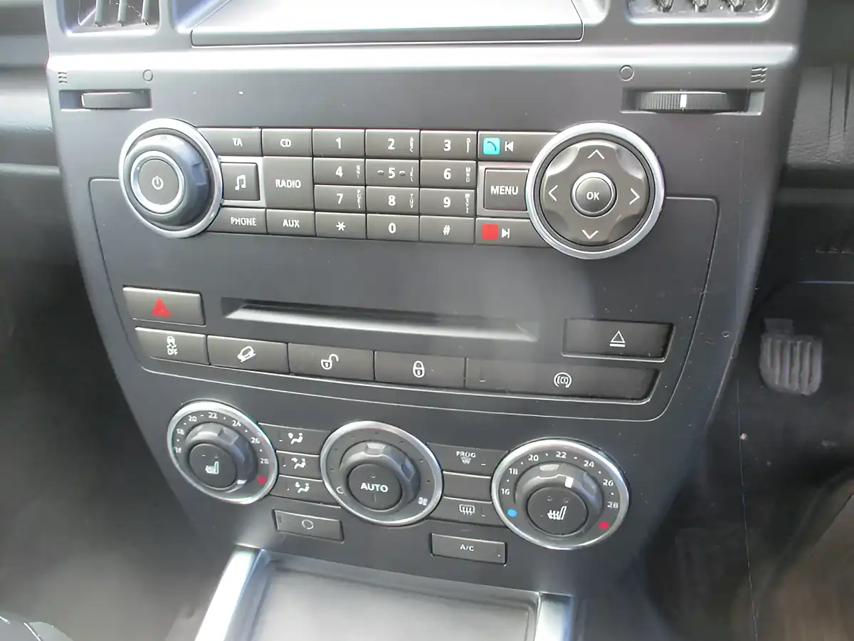Used 2013 Land Rover Freelander 2 Gs Black - Interior and Exterior details 16