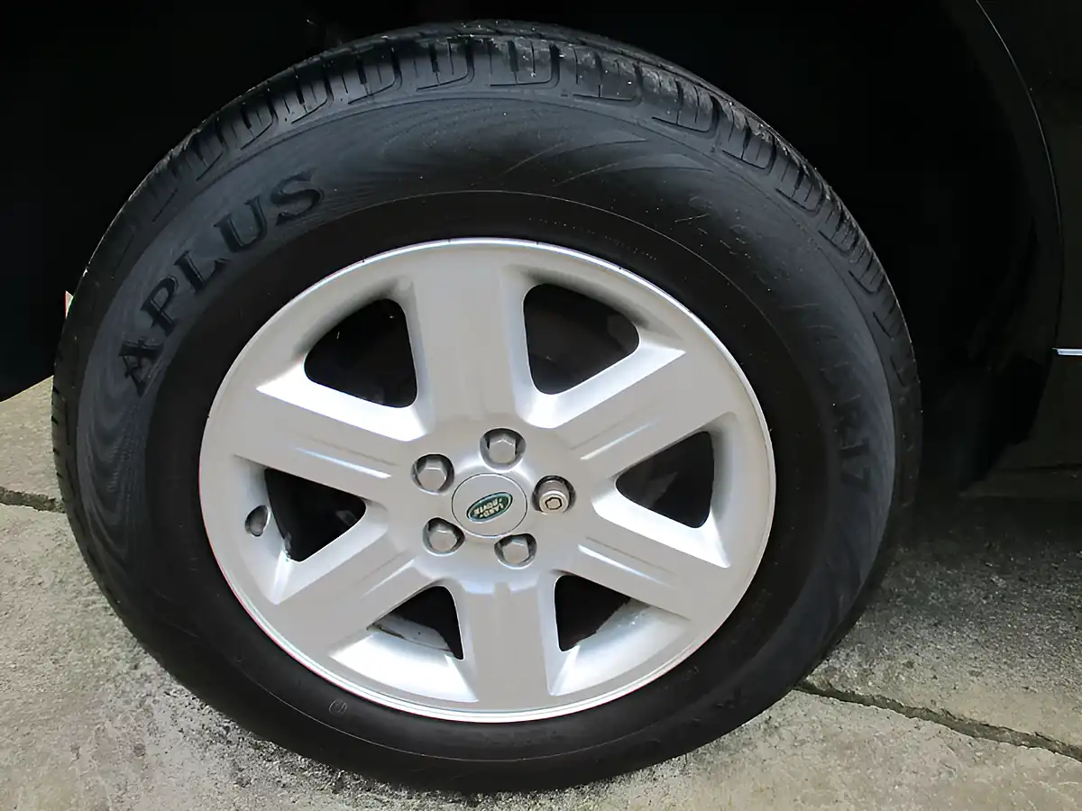 Used 2013 Land Rover Freelander 2 Gs Black - Interior and Exterior details 6