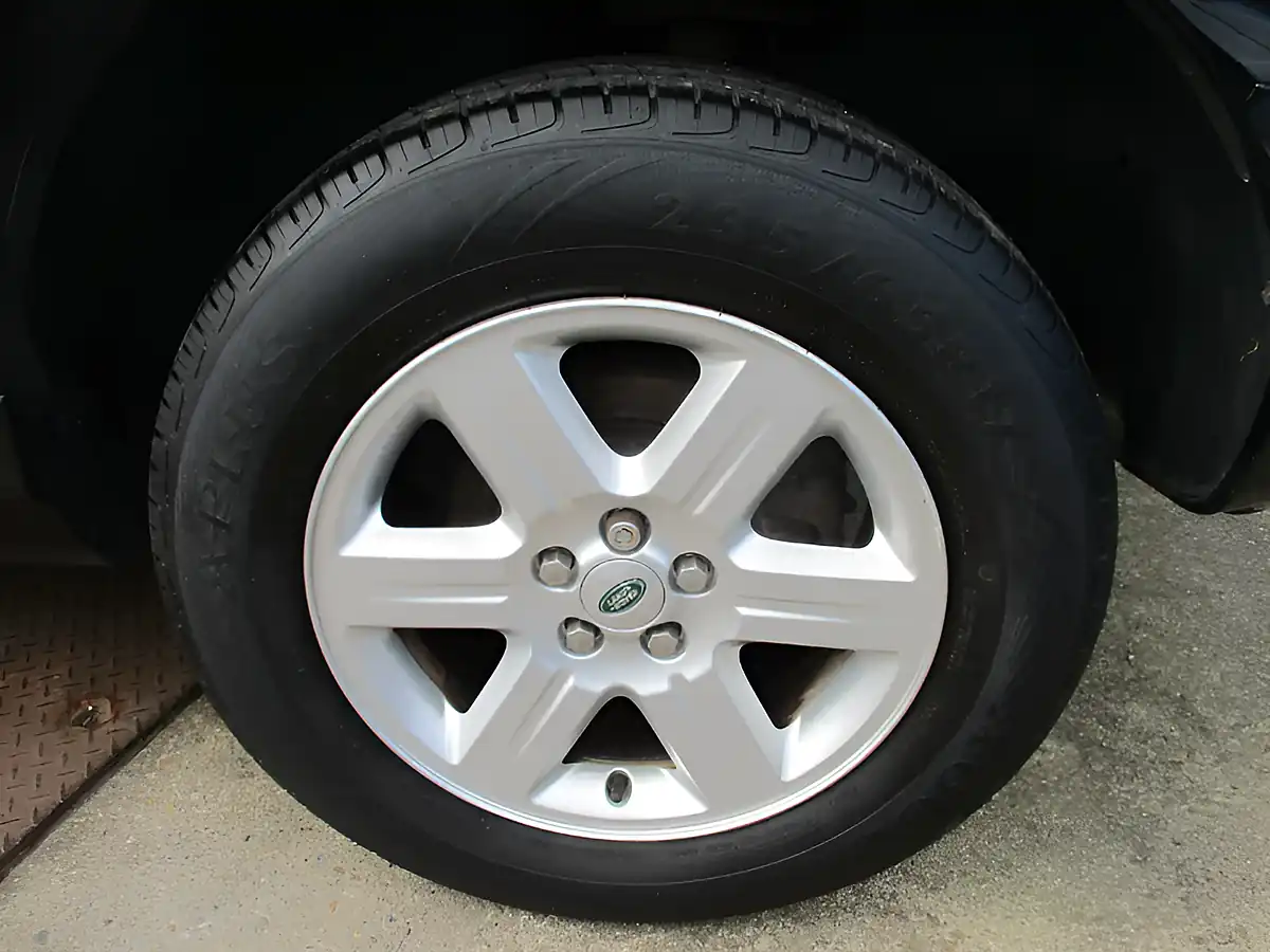 Used 2013 Land Rover Freelander 2 Gs Black - Interior and Exterior details 7