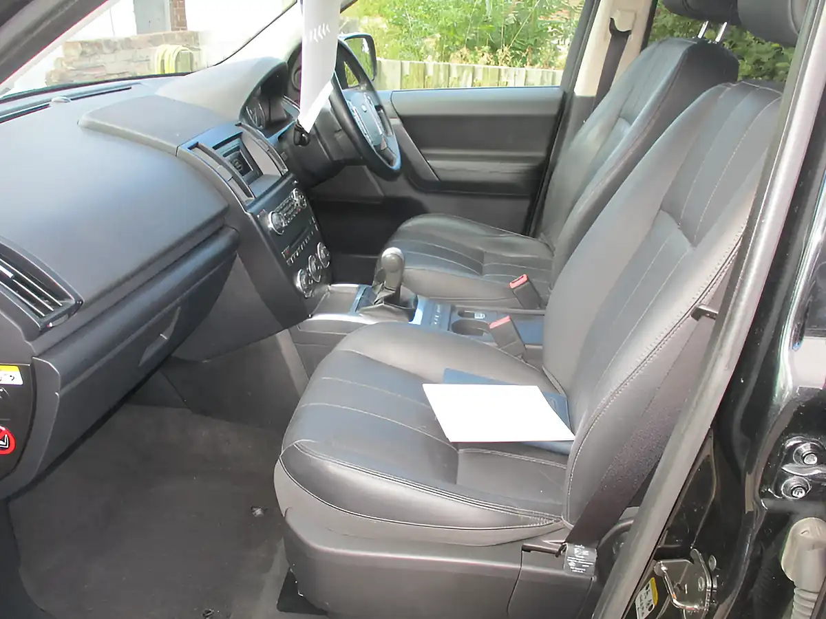 Used 2013 Land Rover Freelander 2 Gs Black - Interior and Exterior details 9