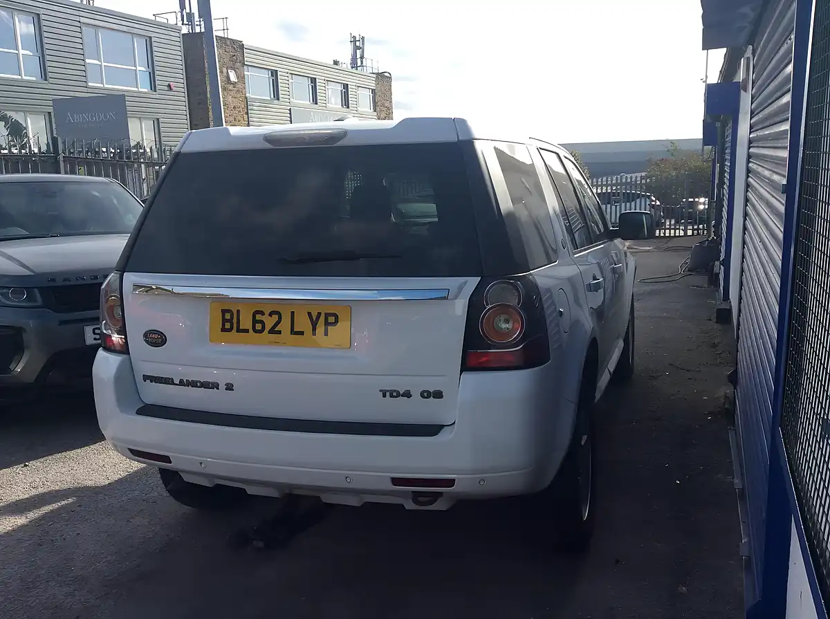 Used 2013 Land Rover Freelander 2 Gs White - Interior and Exterior details 6