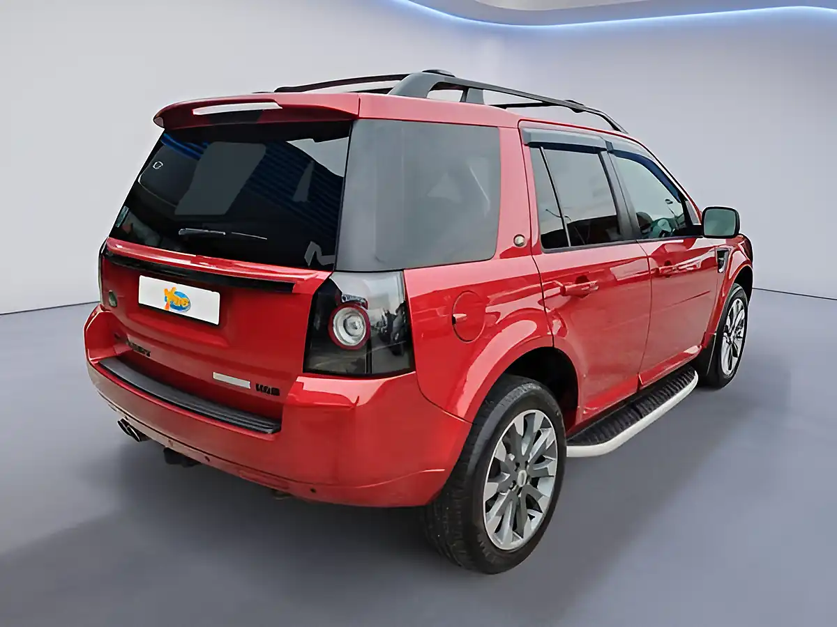 Used 2013 Land Rover Freelander 2 Hse Lux Red - Interior and Exterior details 5