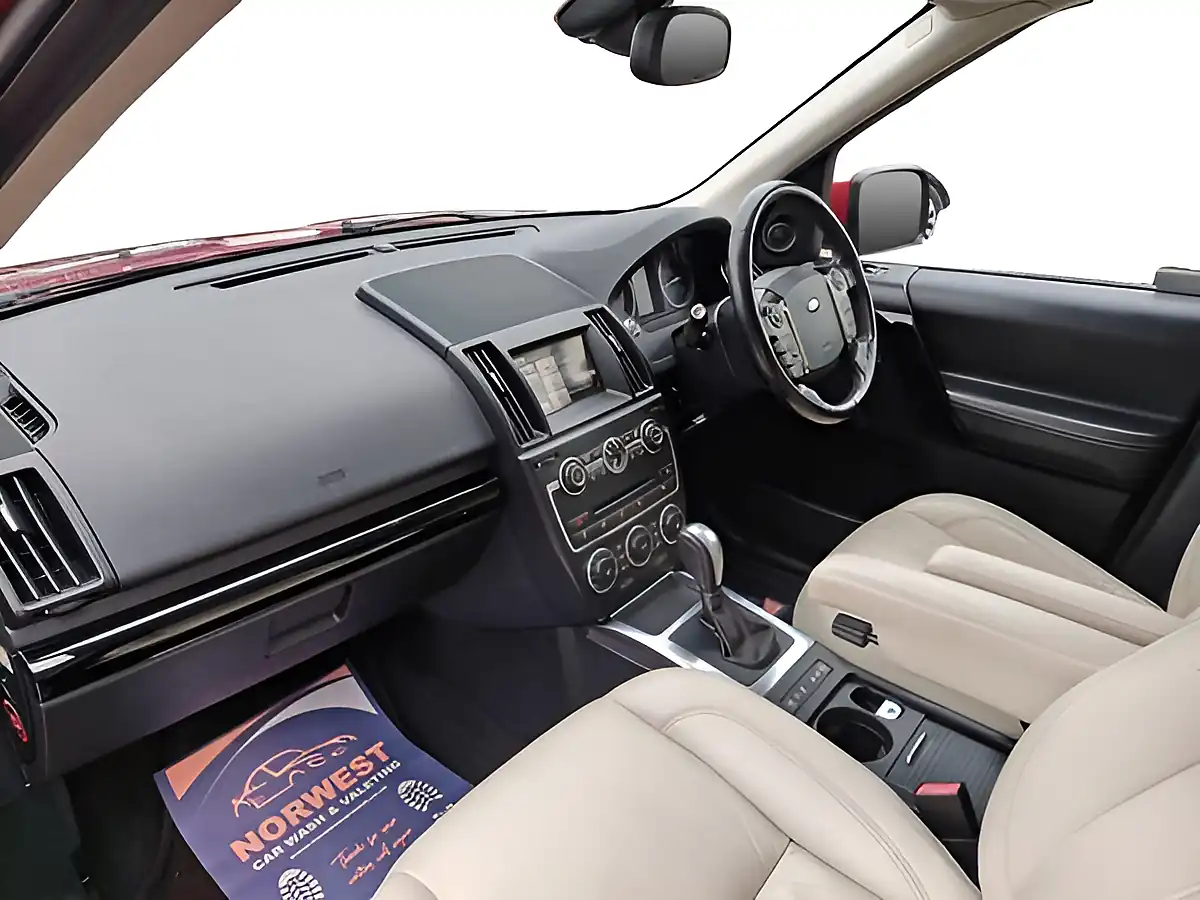 Used 2013 Land Rover Freelander 2 Hse Lux Red - Interior and Exterior details 7