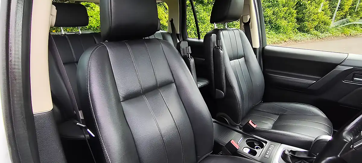 Used 2013 Land Rover Freelander 2 Hse White - Interior and Exterior details 11