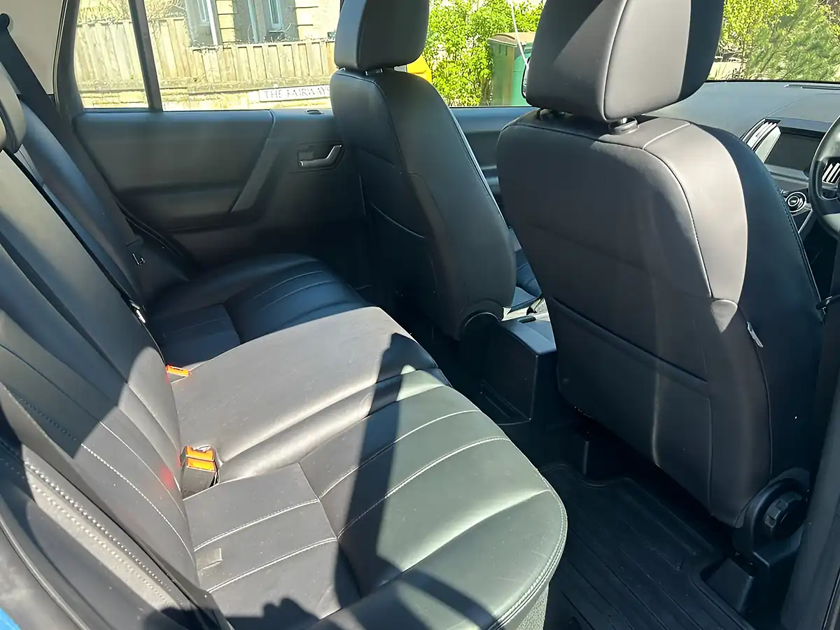Used 2013 Land Rover Freelander 2 Xs Blue - Interior and Exterior details 13