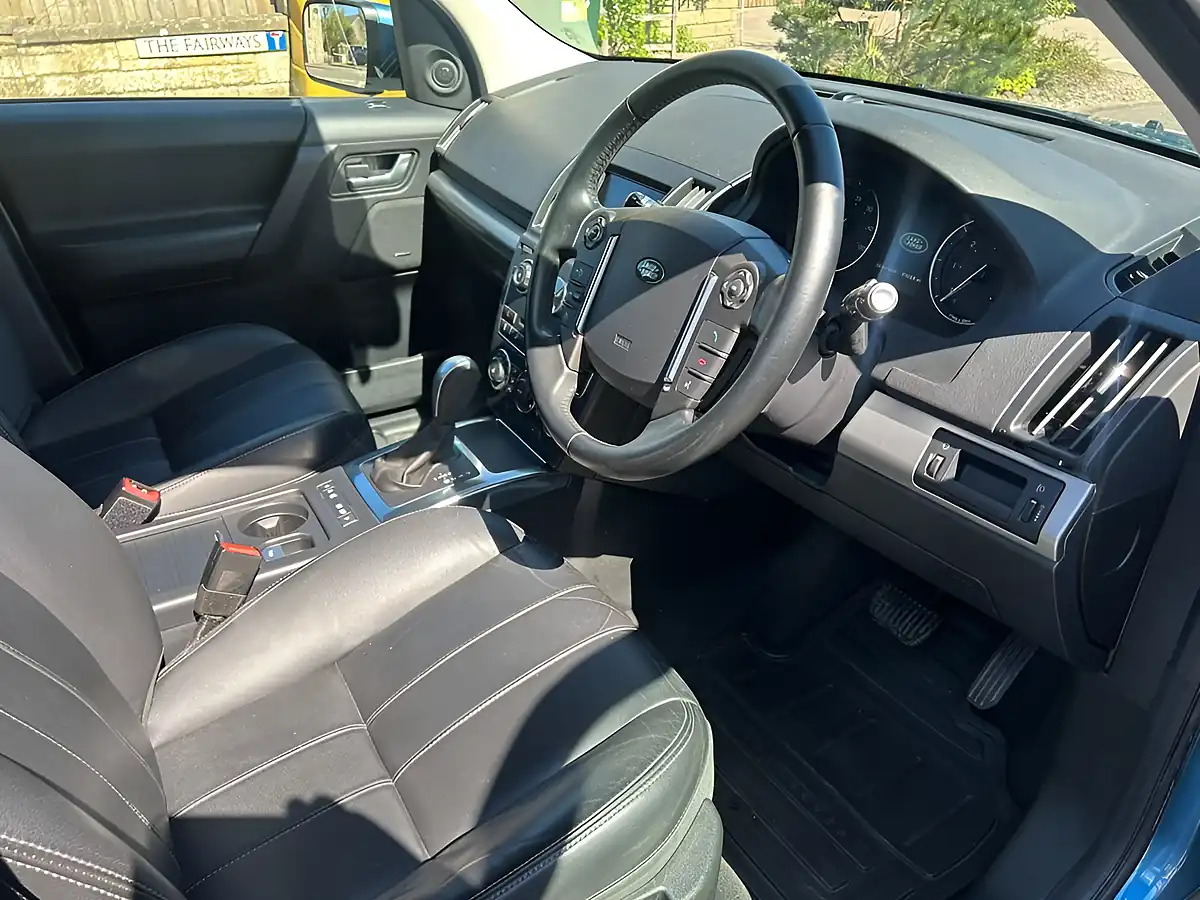 Used 2013 Land Rover Freelander 2 Xs Blue - Interior and Exterior details 8